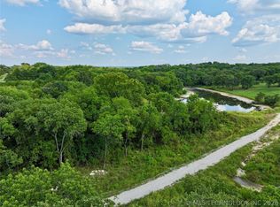 34 E Buffalo Springs Ct, Sulphur, OK 73086