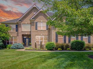 6818 Gray Wolf Dr, Maineville, OH 45039