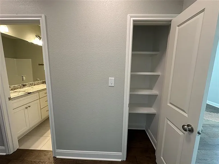 11948 Gillian Ct — Photo 24