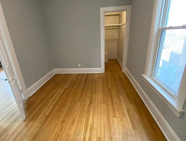 1901 W Belle Plaine Ave #1F — Photo 6