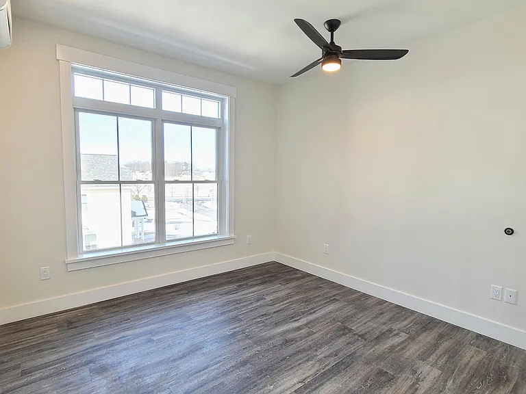 64 Aiken St #304 — Photo 10