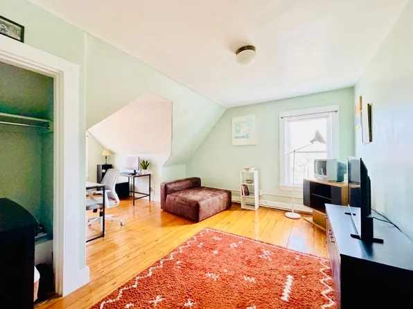 5 Foster St, Brighton, MA
