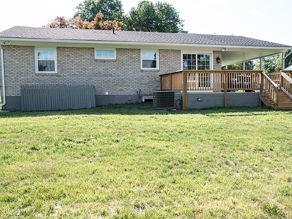 2nd image of 10903 Oak Forest Cir
