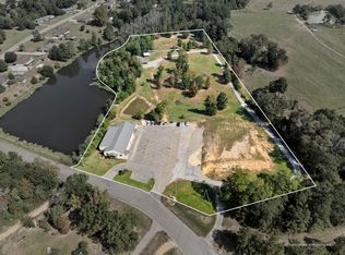 18 E Lakeview Dr, Columbia, MS 39429