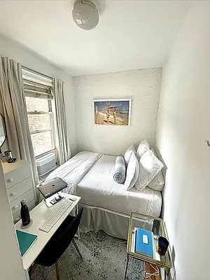 Rented by LJ Sloane Management | media 26