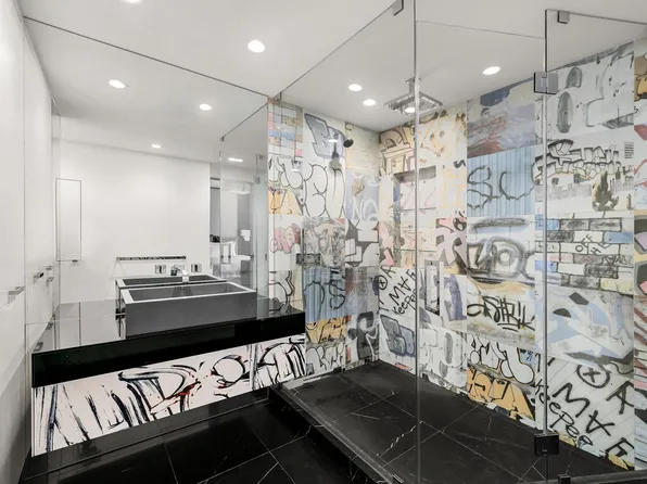 605 Park Avenue image 25 of 26