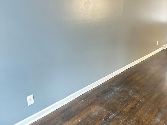 5th image of 630 Wrexham Ave