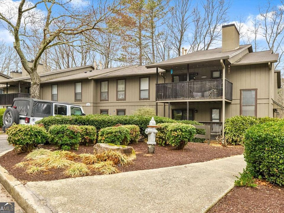 1st image of 2410 Cumberland Ct SE