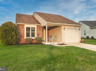 6 Pardee Ct, Mount Laurel, NJ 08054