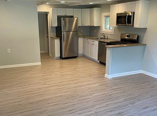 445 N Conklin Dr, Lake Orion, MI 48362