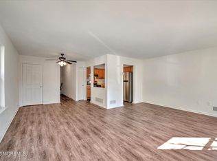 9 Esplanade Way, Bayville, NJ 08721