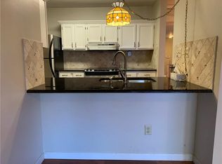 211 Tuxworth Cir, Decatur, GA 30033