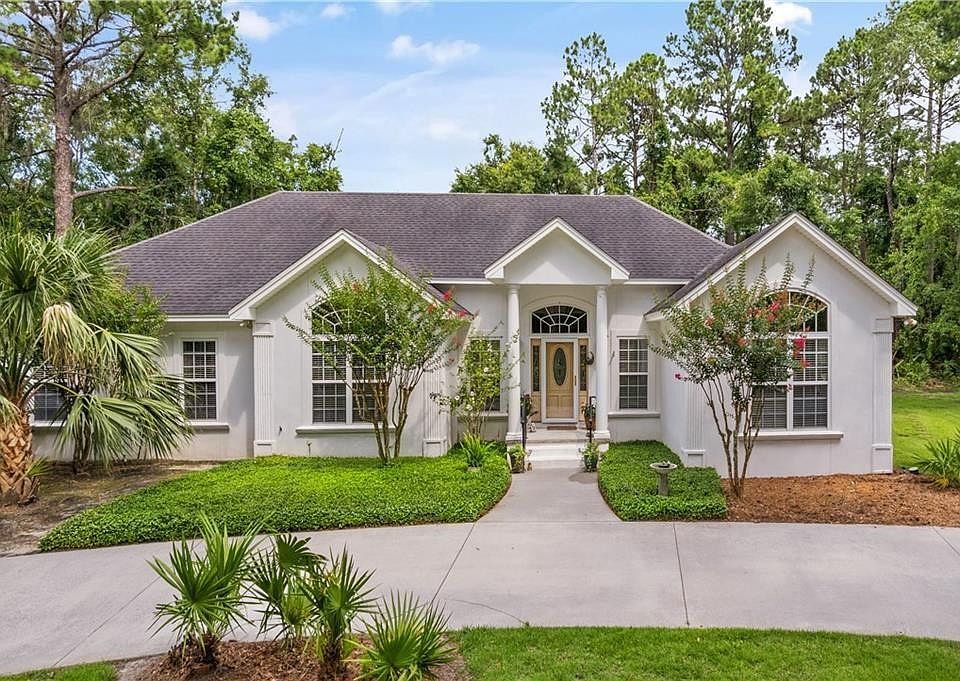 1st image of 117 Serenoa Dr