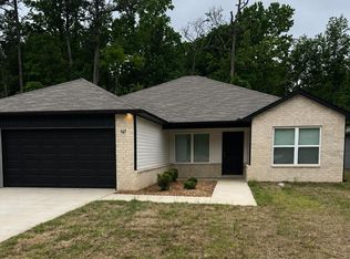 767 Gussy Ln, Benton, AR 72019