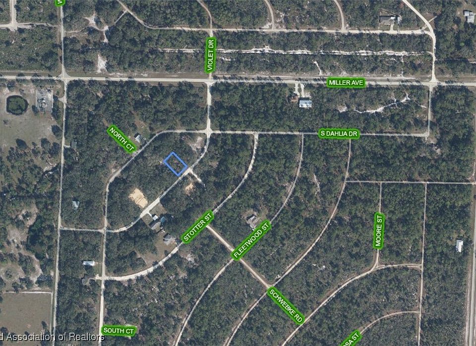2nd image of 852 Violet Dr