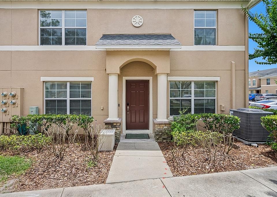 1st image of 450 CARINA CIRCLE