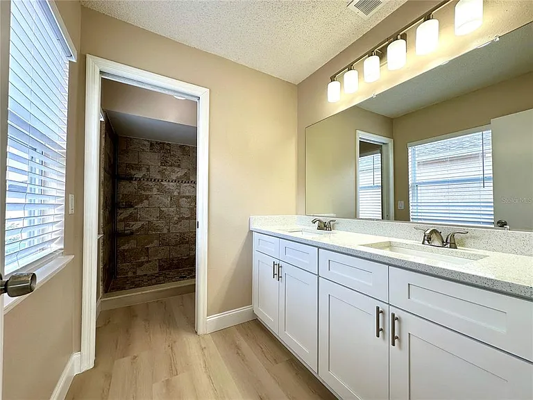 1116 Timberbend Cir — Photo 18