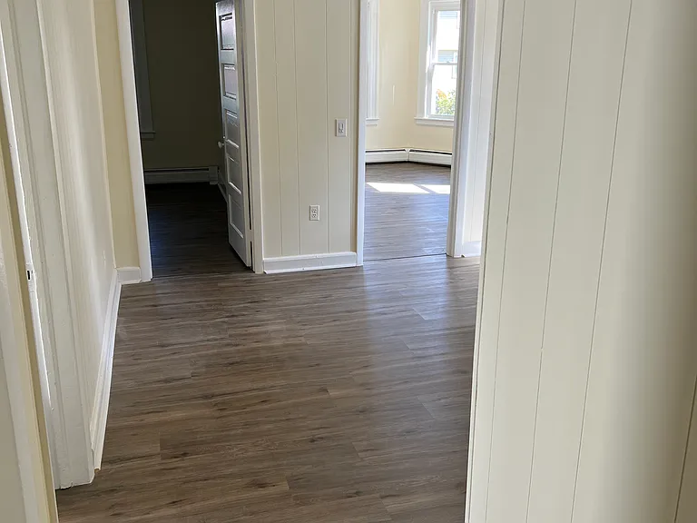 181 Rhodes St — Photo 8