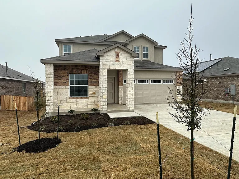 312 Sonterra Dr — Photo 3