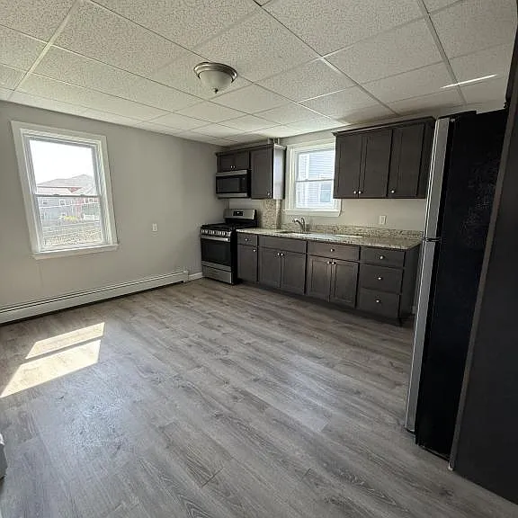 71 Campbell St — Photo 2