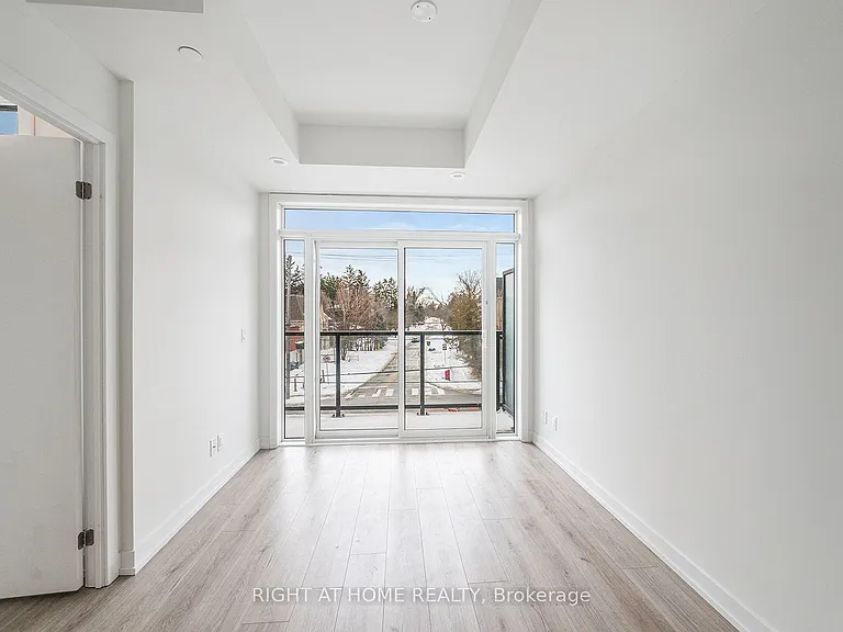 260 Finch Ave E #4 — Photo 16