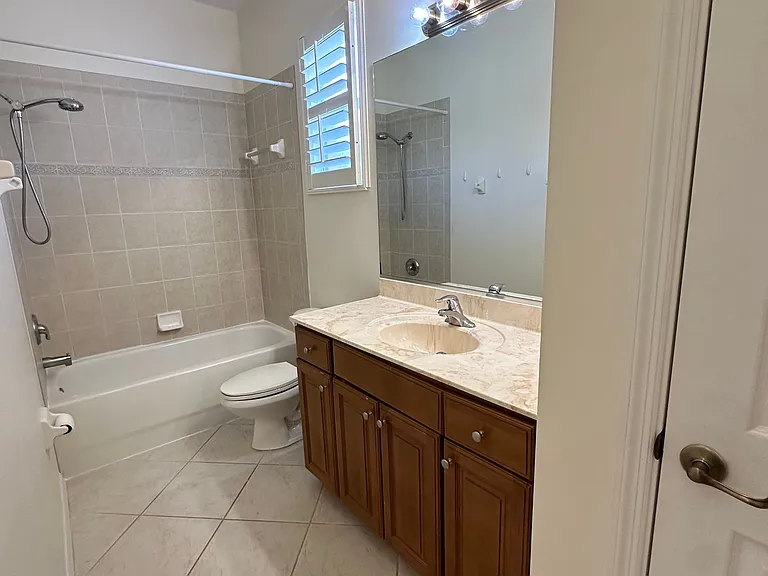 20561 Larino Loop #20561 — Photo 10