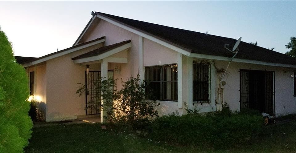 2nd image of 16041 SW 304th St