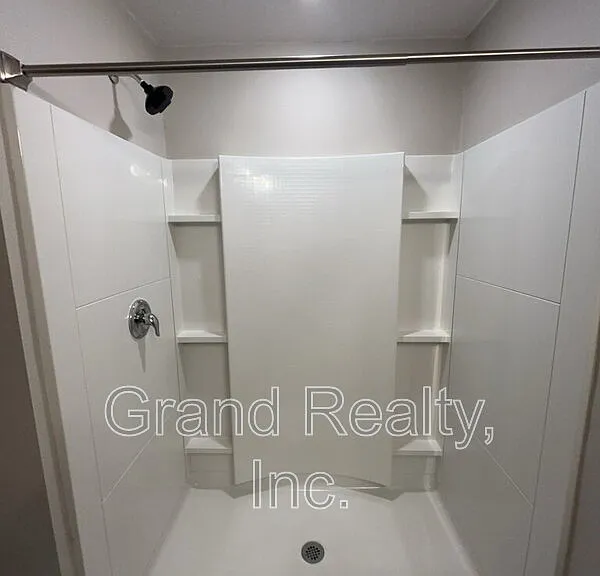 5583 Guinevere Ln — Photo 14