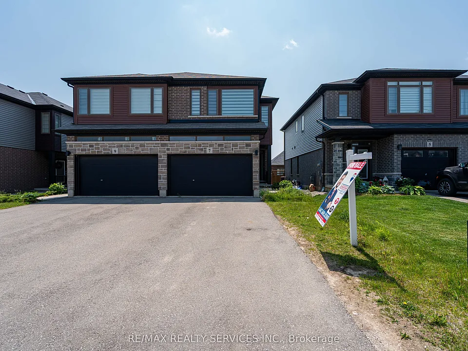 7 Baker Ln