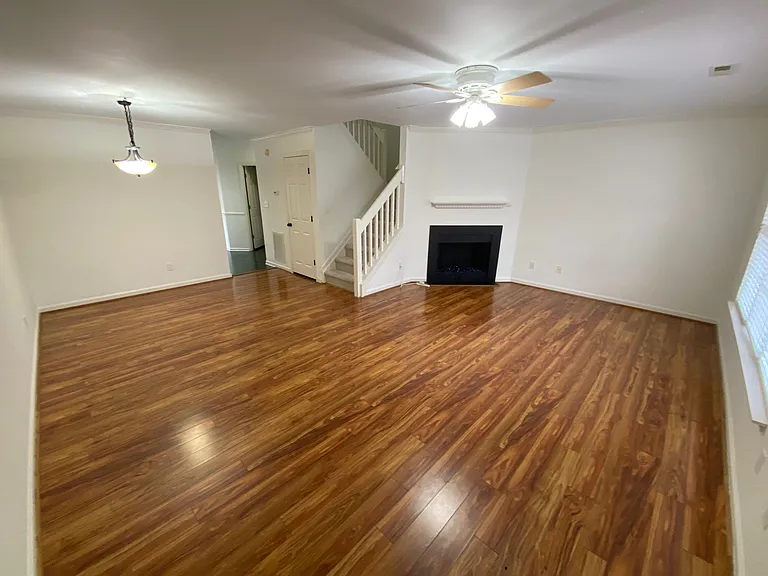 3763 Winborne Ln — Photo 2