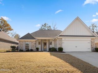270 Buttonwood Ln, Canton, MS 39046