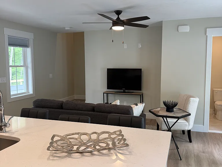 480 Wareham St #10 — Photo 12