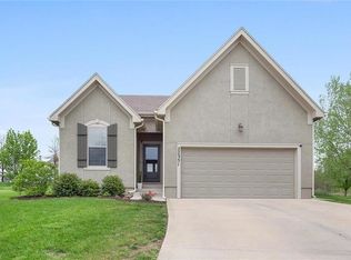 22351 Saint Francis St, Spring Hill, KS 66083