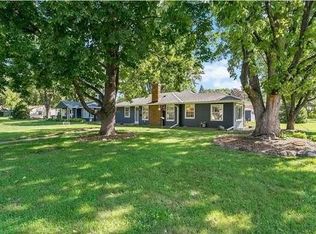 2900 Orchard Ave N, Golden Valley, MN 55422