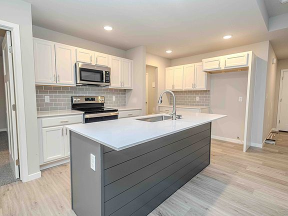 7th image of this home
