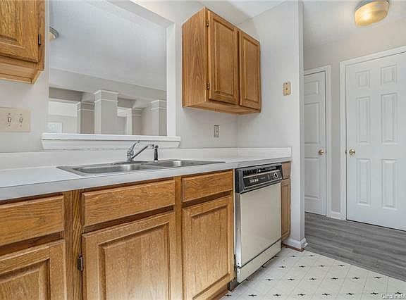 5th image of 9204 Ravenwing Dr #2