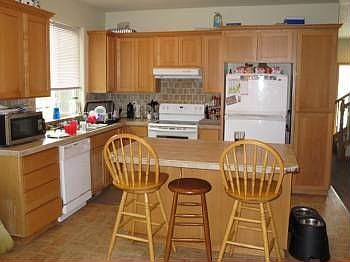 2nd image of 3808 NE 160th Ave