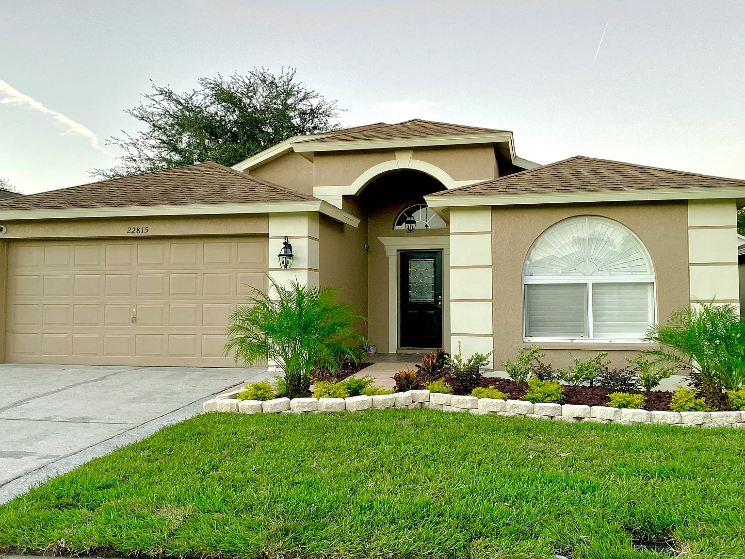 4 bed, 1742 sqft, $2,995 — Photo 1