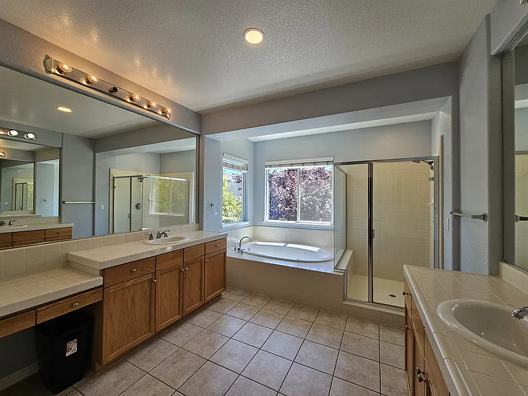 4248 Rimini Way — Photo 34