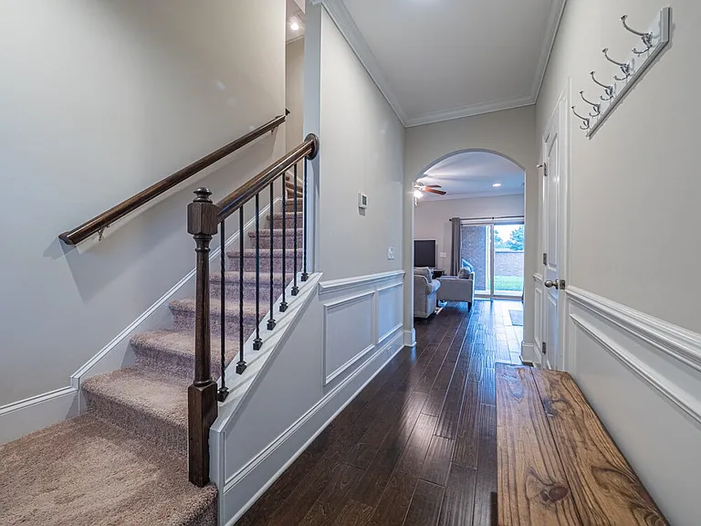 3057 Girard Dr — Photo 11