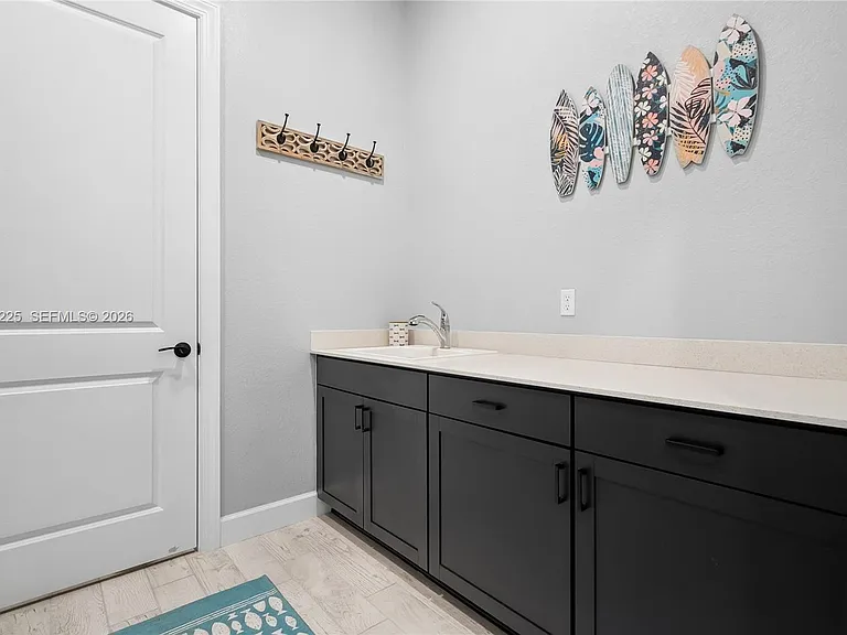 9734 SW Meridian Way — Photo 32