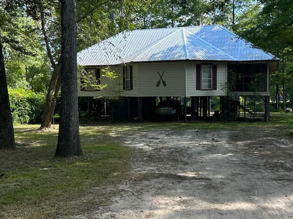 122 Beaver Dam Dr, Lucedale, MS 39452