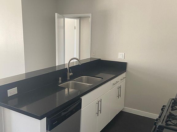2nd image of 1400 N Edgemont St #111