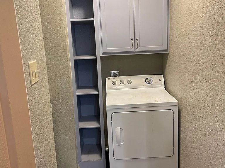 1007 Avenue A #1 — Photo 10