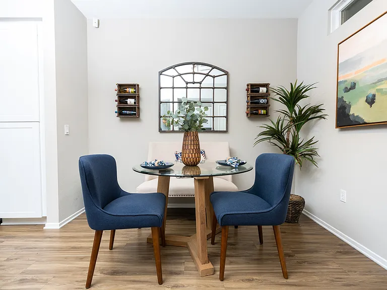 The Grove Apartments — Photo 11