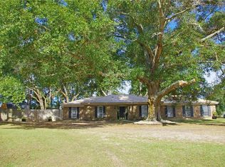 2432 Maple Dr, Mobile, AL 36695