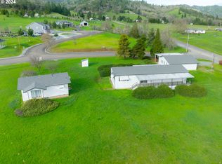 150 Spring Brook Rd, Myrtle Creek, OR 97457
