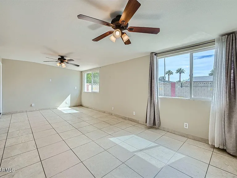 3615 S Margo Dr — Photo 9