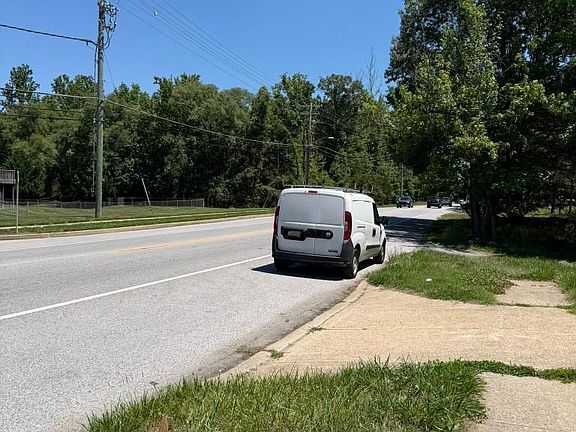 4th image of 8504 Woodyard Rd