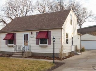 808 S Garfield Ave, Sioux Falls, SD 57104